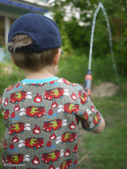 Preview: Baumwolljersey Krokowehr by Käselotti - Feuerwehr + Krokodil