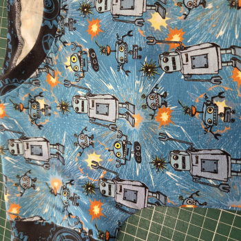 T-Shirt Gr. 128/134 mit Roboter