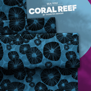 Coral Reef by Thorsten Berger - Viskosewebware in navy - blau