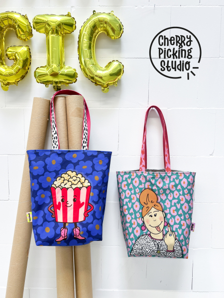 Cherry Picking Bag - DIY Canvas Panel für 2 Beutel mit Popcorn und Frau mit "Stinkefinger"