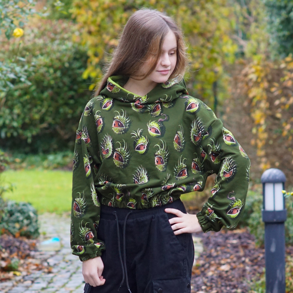 French Terry Chestnut Friends by Thorsten Berger - Kastanien auf grün