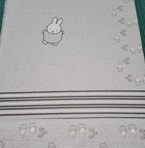Jacquardjersey Panel Miffy - kleiner Hase auf grau