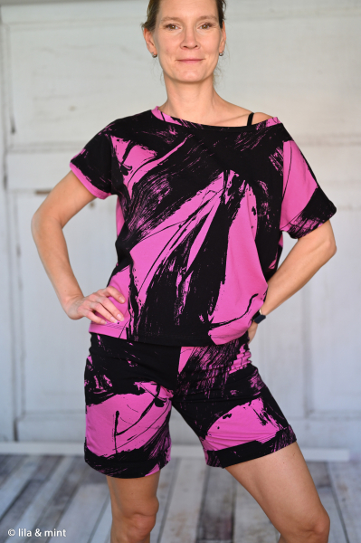 French Terry Eddy the Crab by Thorsten Berger - Kombistoff mit großem Muster auf pink